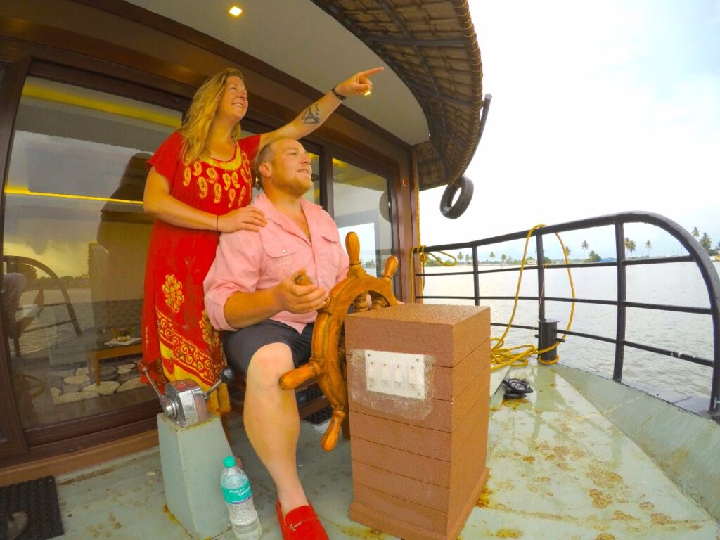 Best Houseboat in Alleppey for Couples: A Honeymoon Guide That's Actually Honest